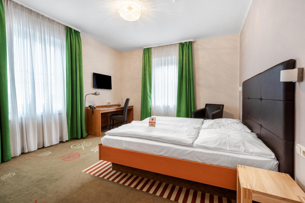 Schieners Hotel & Apfelhof Apartments Wemding Zewnętrze zdjęcie